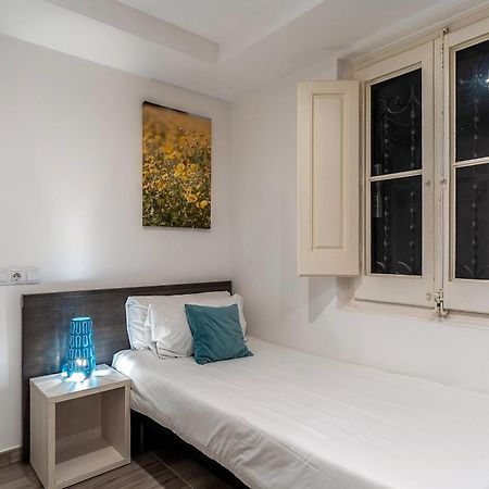 Ab Margarit Apartments Барселона Экстерьер фото