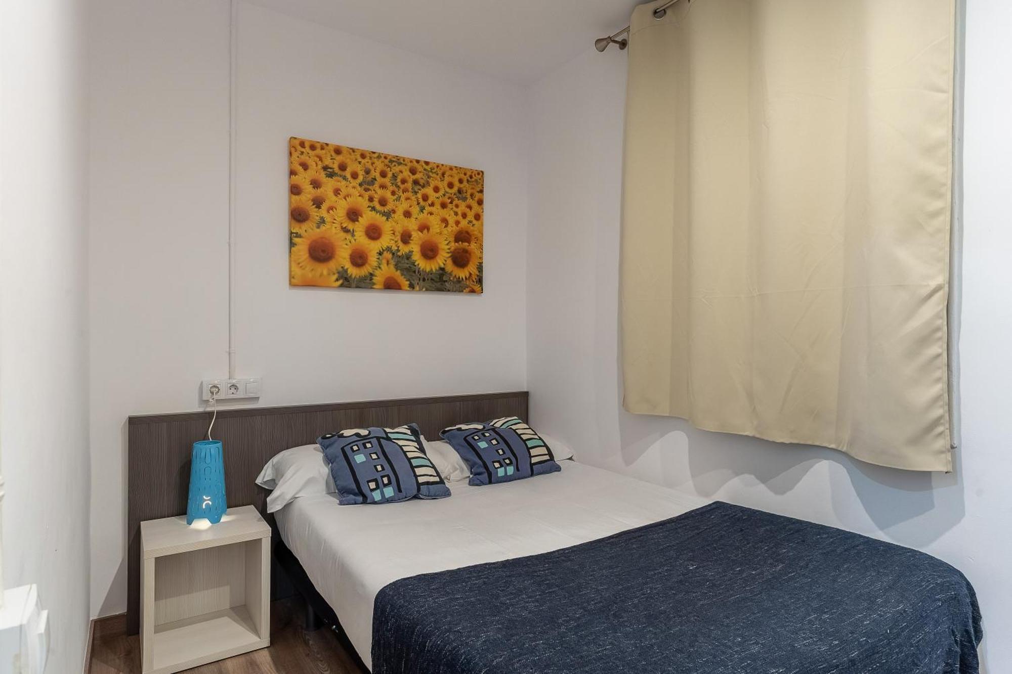 Ab Margarit Apartments Барселона Экстерьер фото