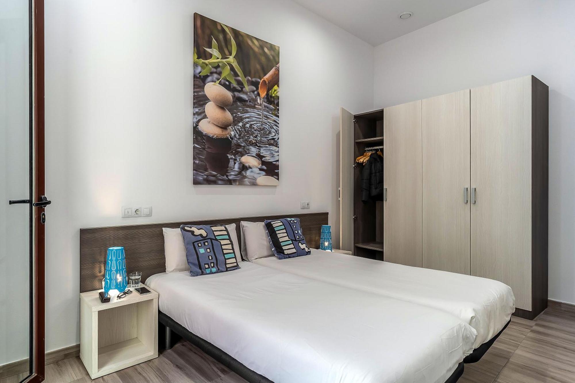Ab Margarit Apartments Барселона Экстерьер фото